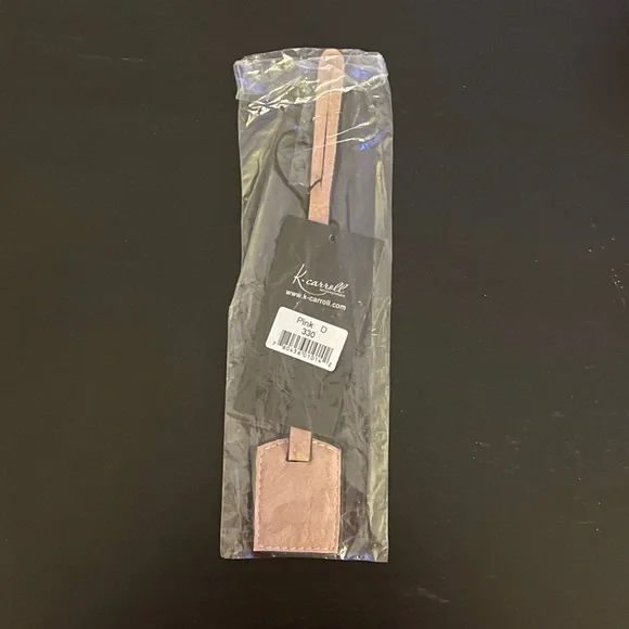 NWT “K•Carroll” Bag Tag,  Monogram Letter "D" Pink Bag Tag with "White" Letter - Picture 3 of 5